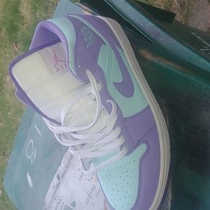 sell them but hey i need some money so im getting rid of /////wear once